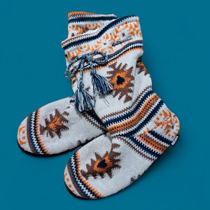 Muk Luks Slipper Boots L 9-10 Nordic Fair Isle Knit Tassel Cozy House Shoes